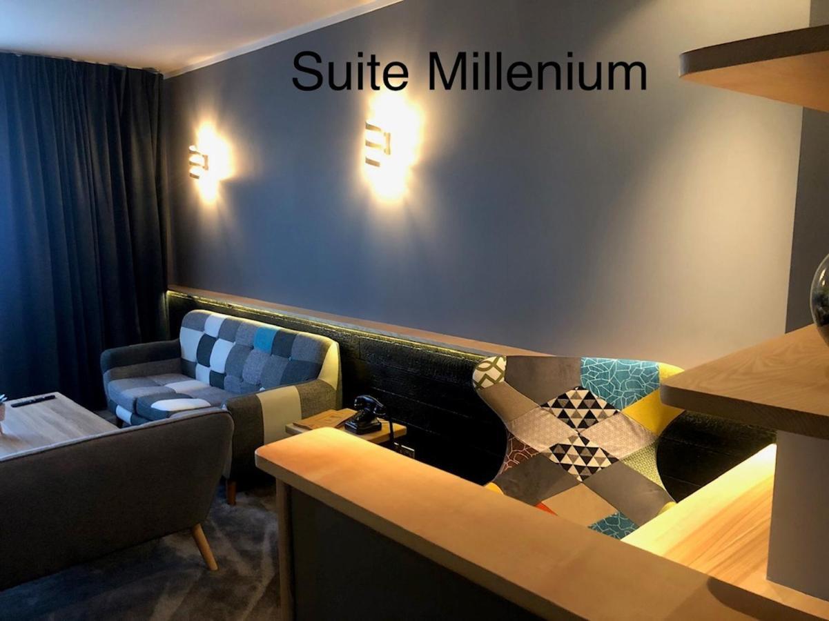 Logis Hotel Et Spa Chez Camillou Aumont-Aubrac Ngoại thất bức ảnh