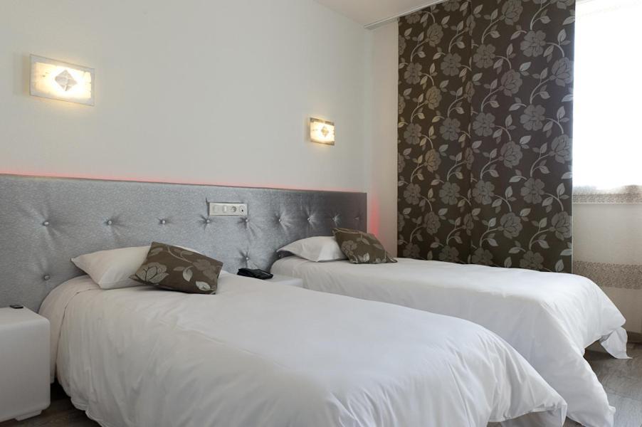 Logis Hotel Et Spa Chez Camillou Aumont-Aubrac Phòng bức ảnh