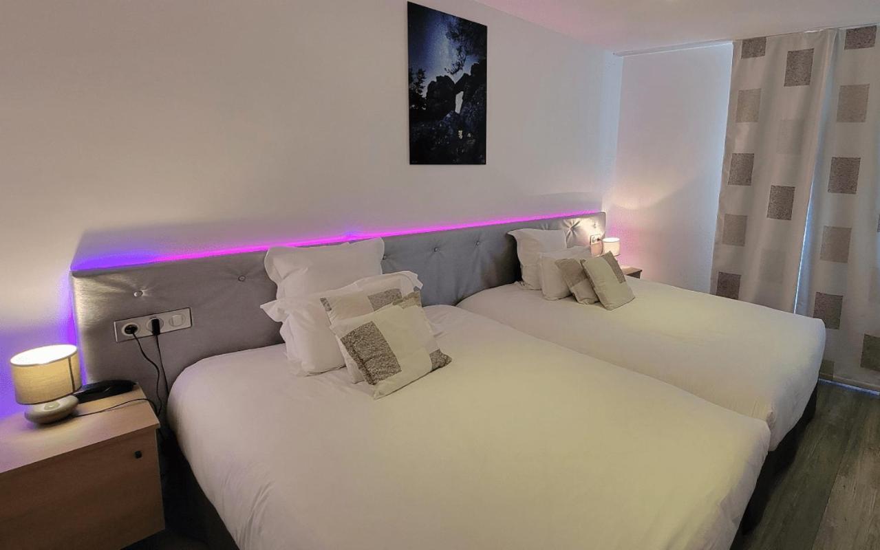 Logis Hotel Et Spa Chez Camillou Aumont-Aubrac Ngoại thất bức ảnh