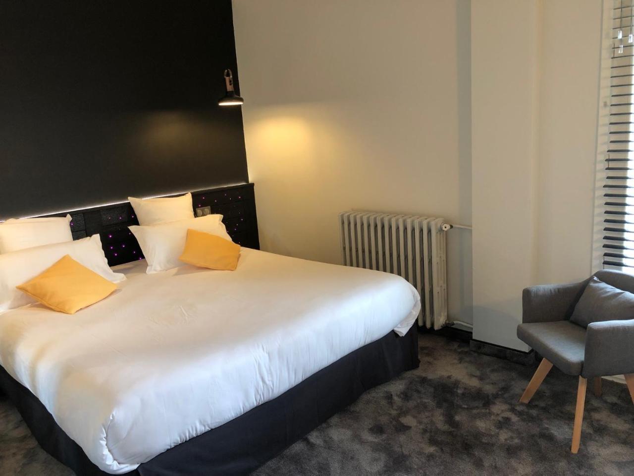 Logis Hotel Et Spa Chez Camillou Aumont-Aubrac Ngoại thất bức ảnh